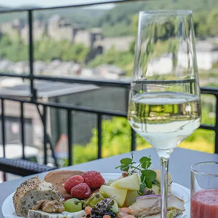 Panorama - Vue Exceptionnelle Sur La Semois Hotel 4*