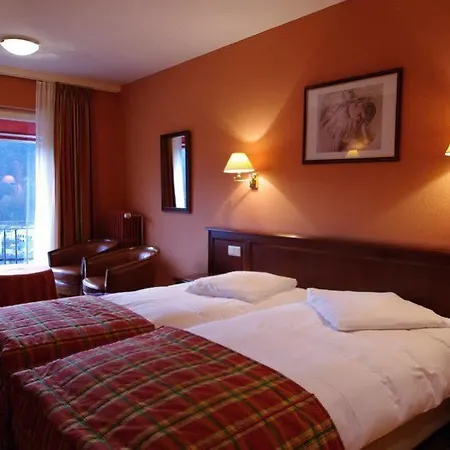 Panorama - Vue Exceptionnelle Sur La Semois Hotel 4*