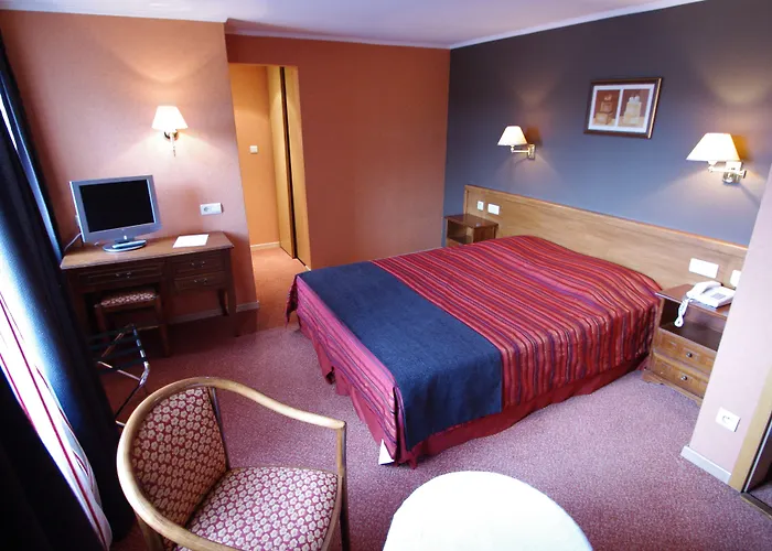 Panorama - Vue Exceptionnelle Sur La Semois Hotel 4*