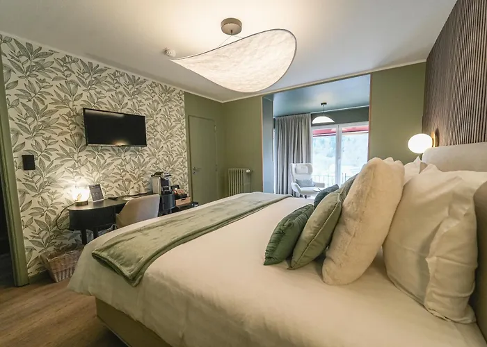 Panorama - Vue Exceptionnelle Sur La Semois Hotel 4*