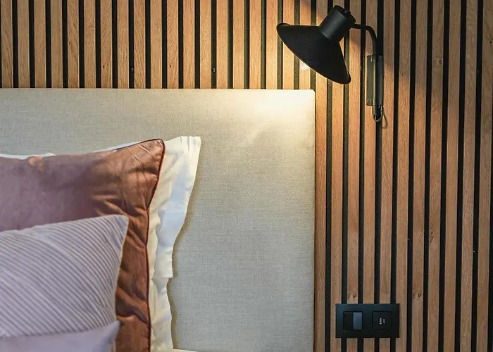 Hotel Panorama - Vue Exceptionnelle Sur La Semois 4*