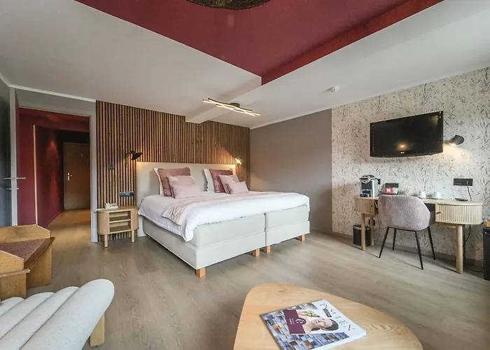 Hotel Panorama - Vue Exceptionnelle Sur La Semois